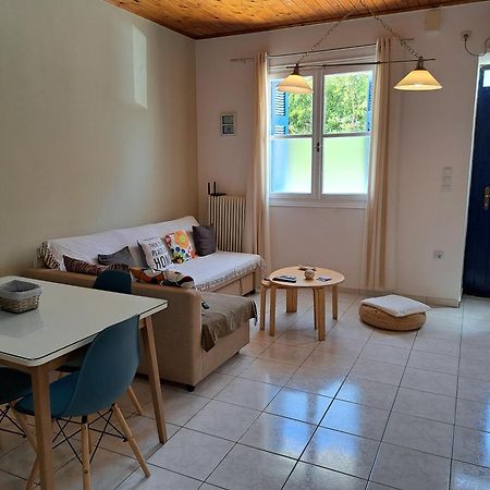 Family Stone Apartment Kyparissia Exterior photo