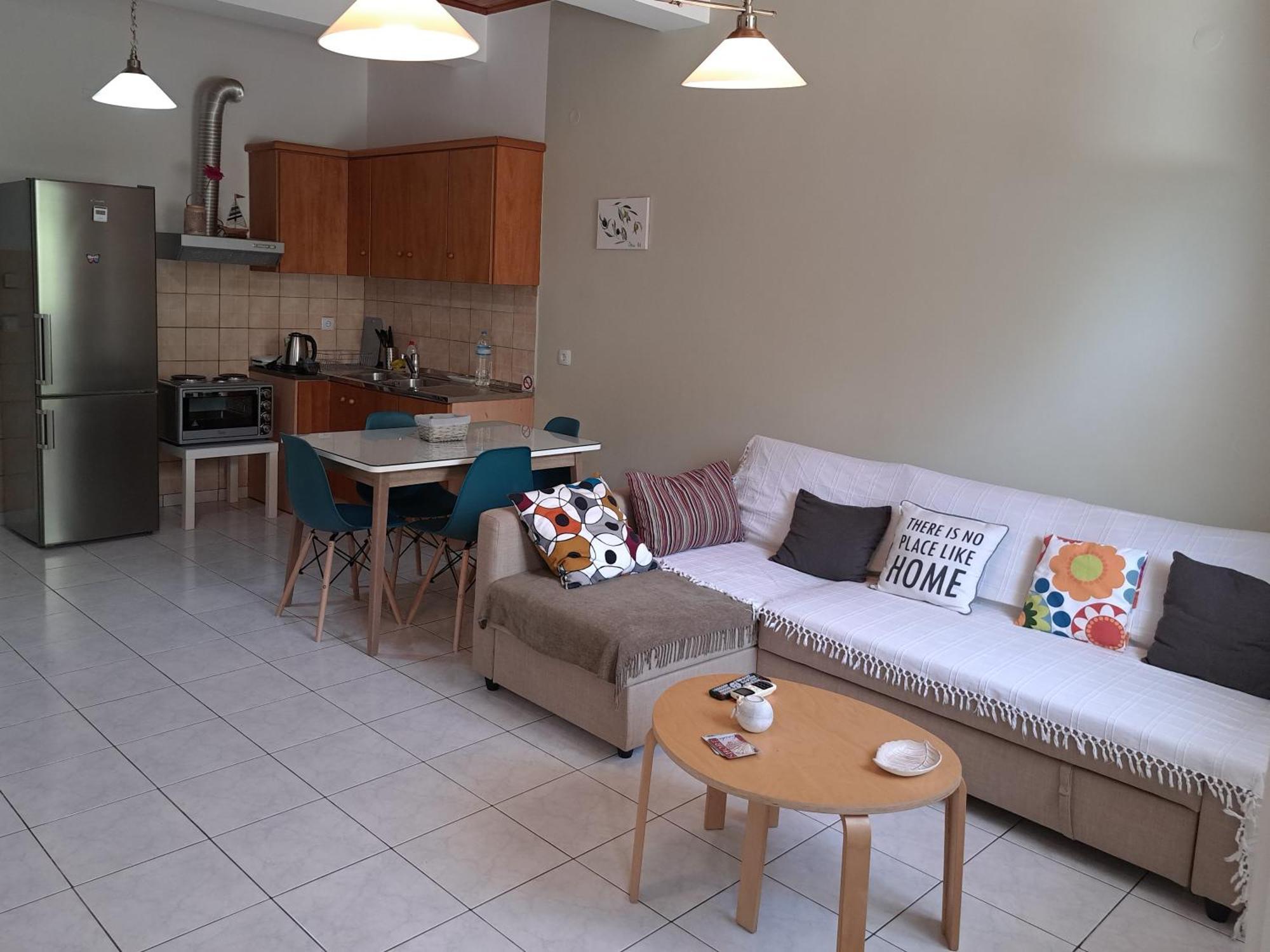 Family Stone Apartment Kyparissia Exterior photo
